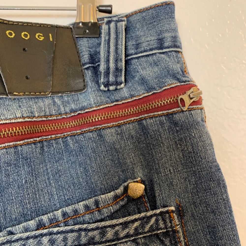 COOGI Jeans Mens Waist 36 Length 16.5 Blue Crest Pocket Hip Hop Y2K - Picture 3 of 15